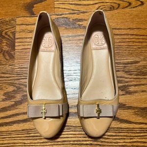 Tory Burch Trudy Bow Tan Patent Leather Ballet Flats
